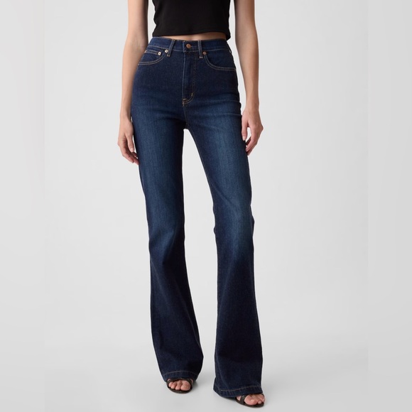NWOT Gap High Rise '70s Flare Jeans - Picture 2 of 6